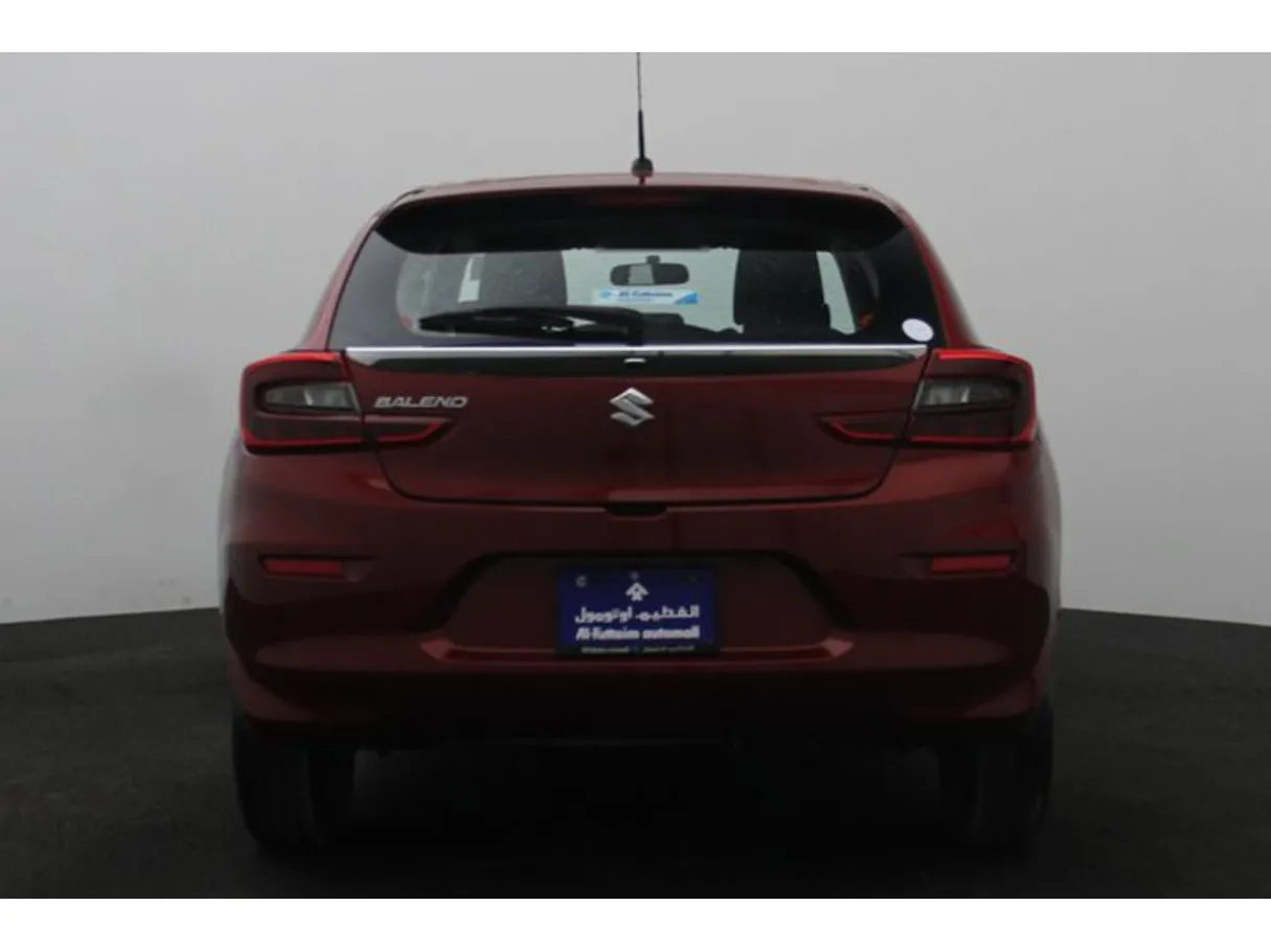 Car image 12