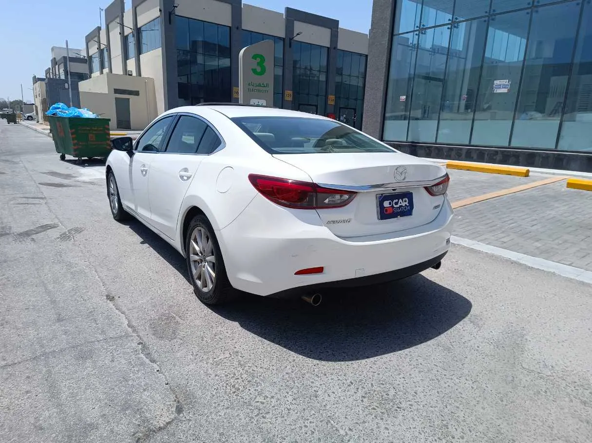 Car image 7