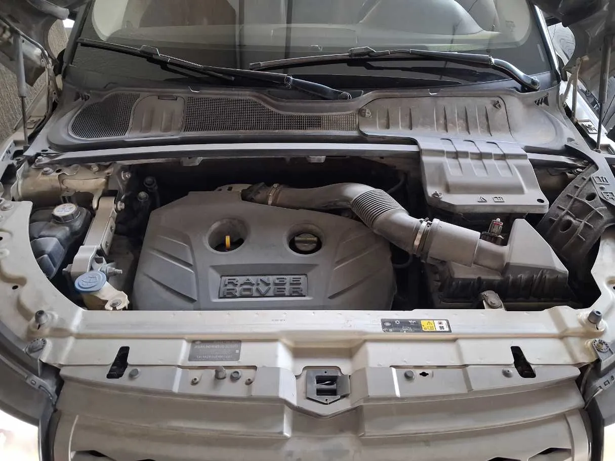 Car image 21