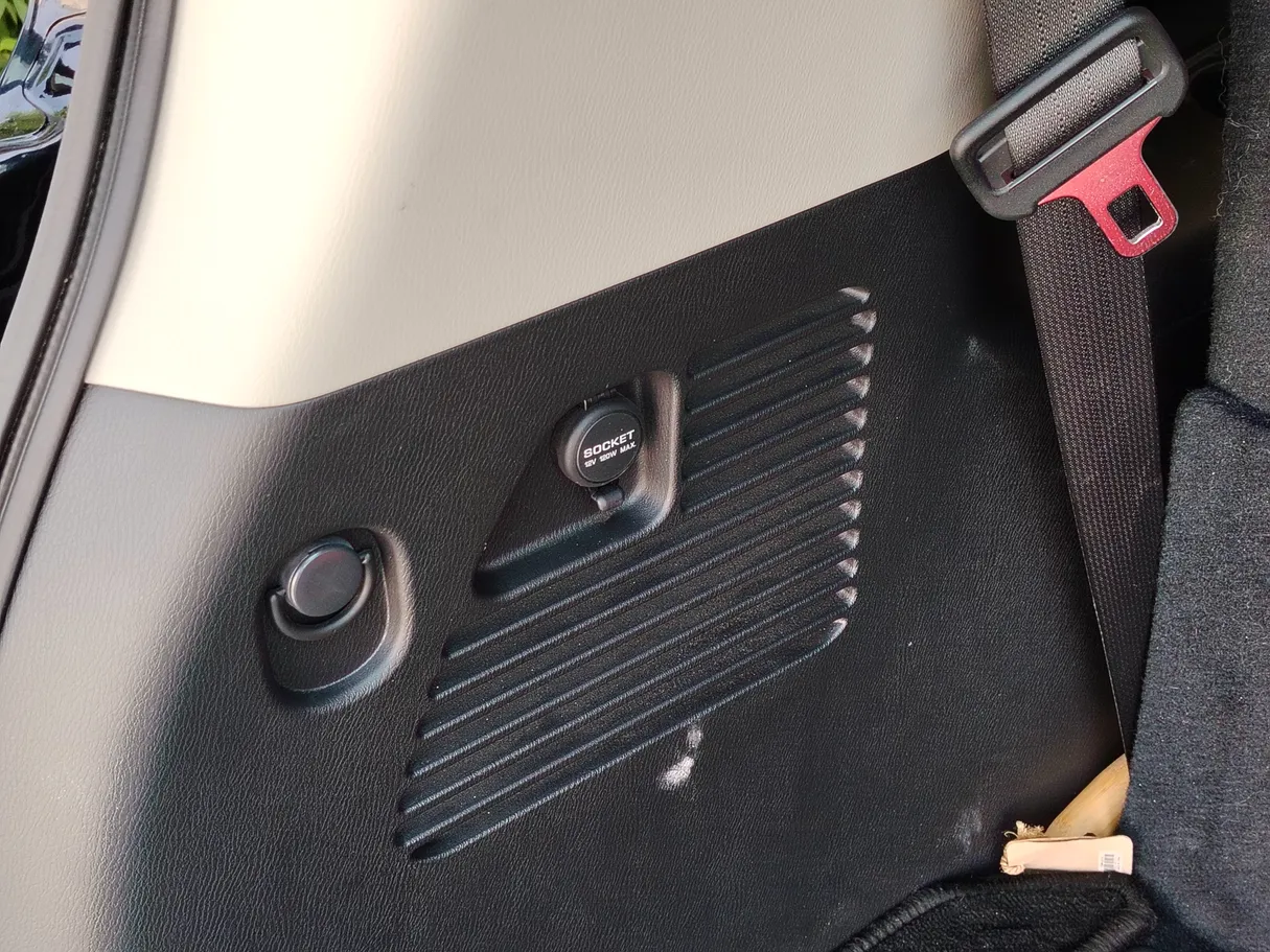 Car image 41
