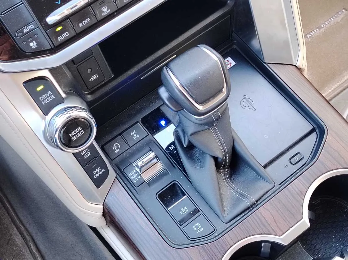 Car image 22