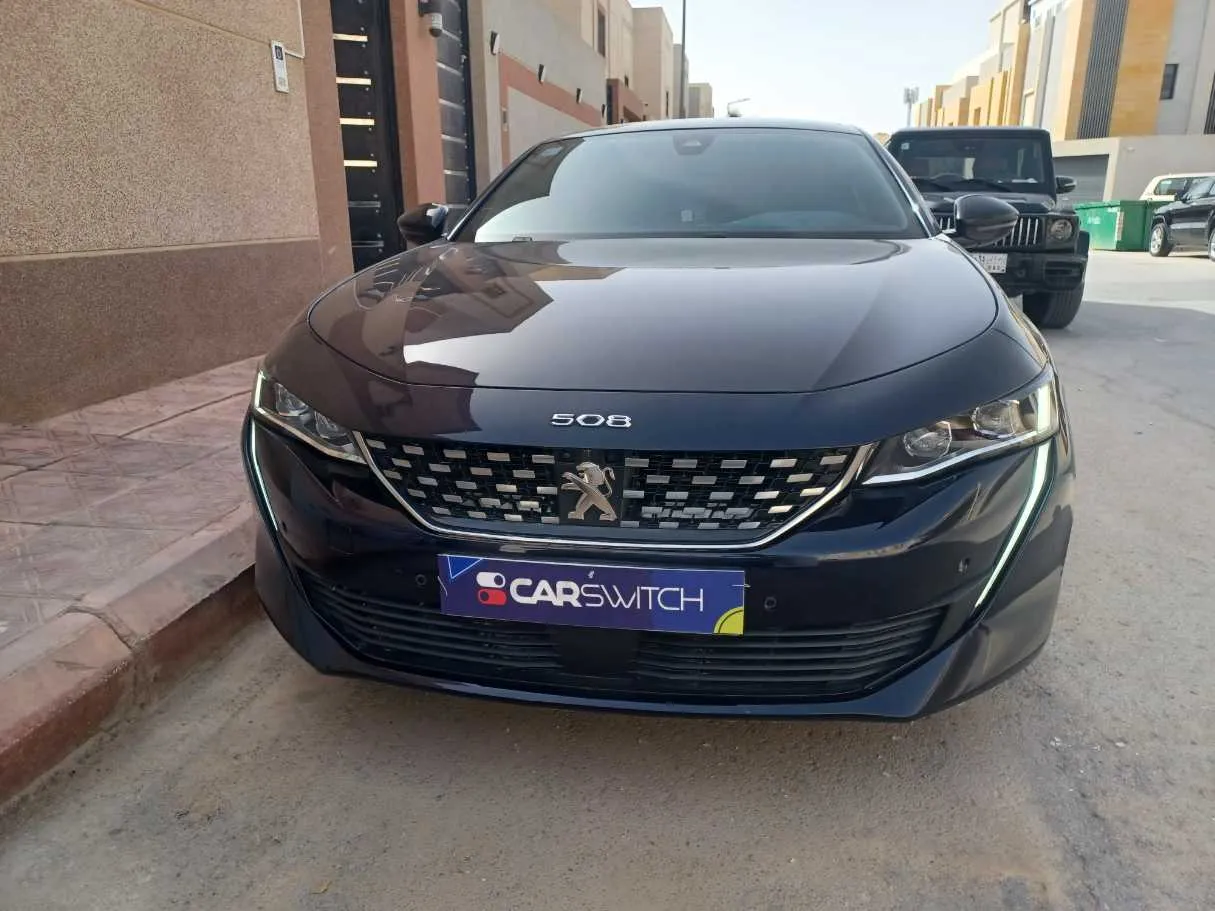 Car image 2