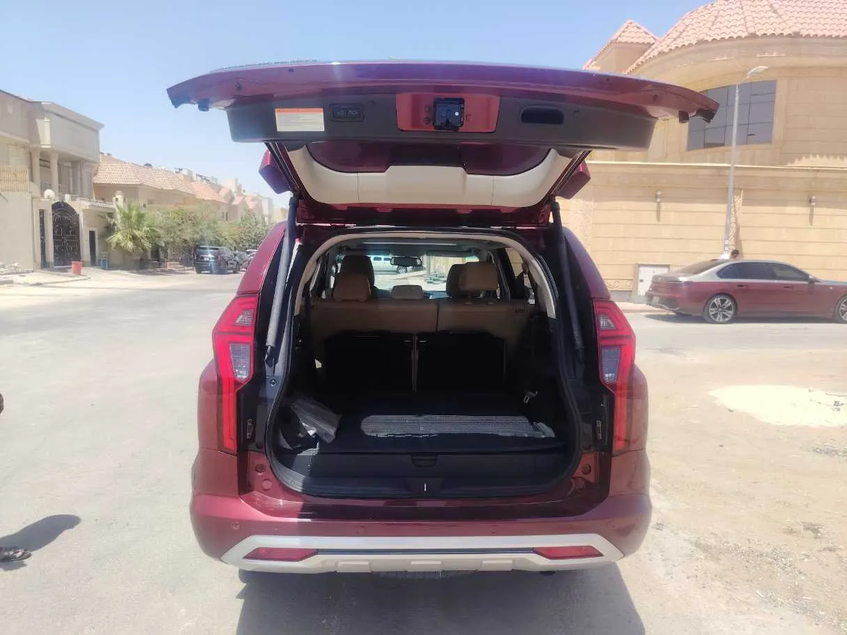 Car image 21