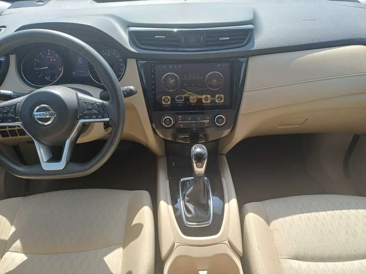 Car image 16
