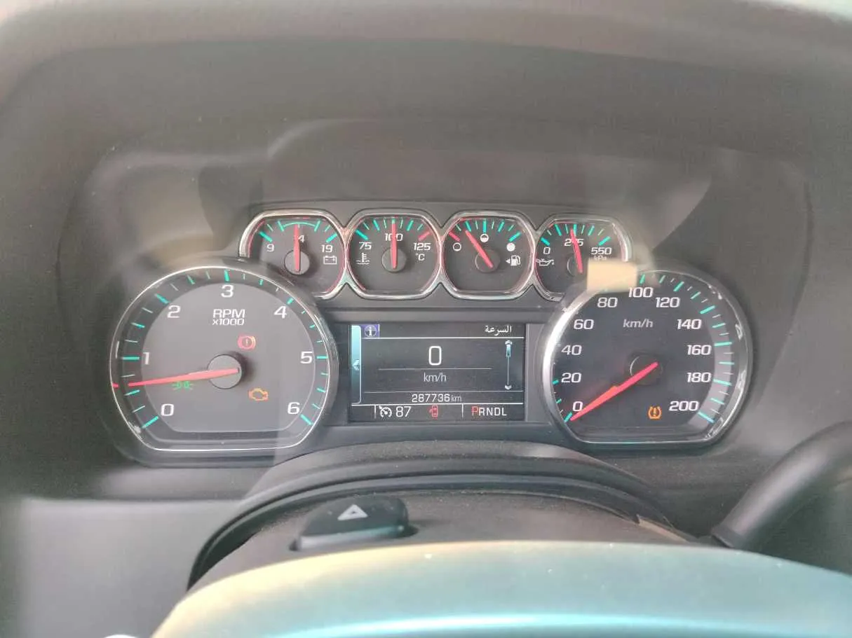 Car image 25