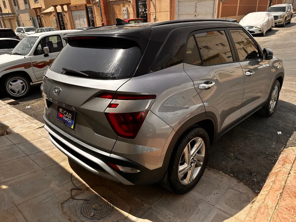 Car image 5