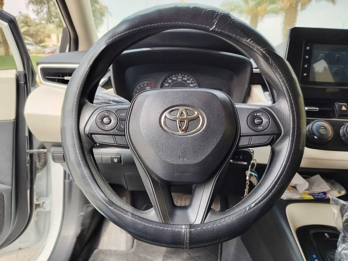 Car image 23