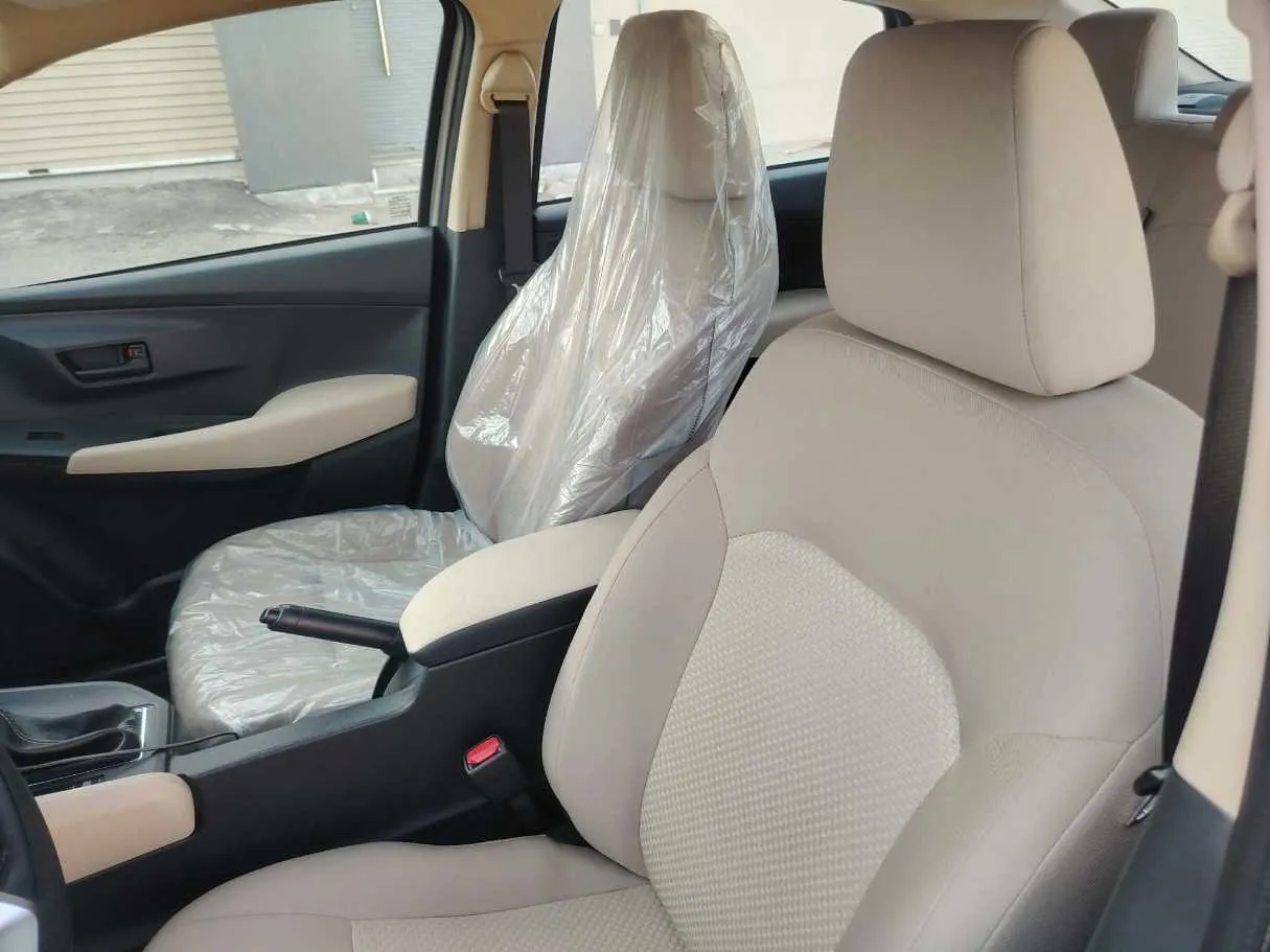 Car image 15