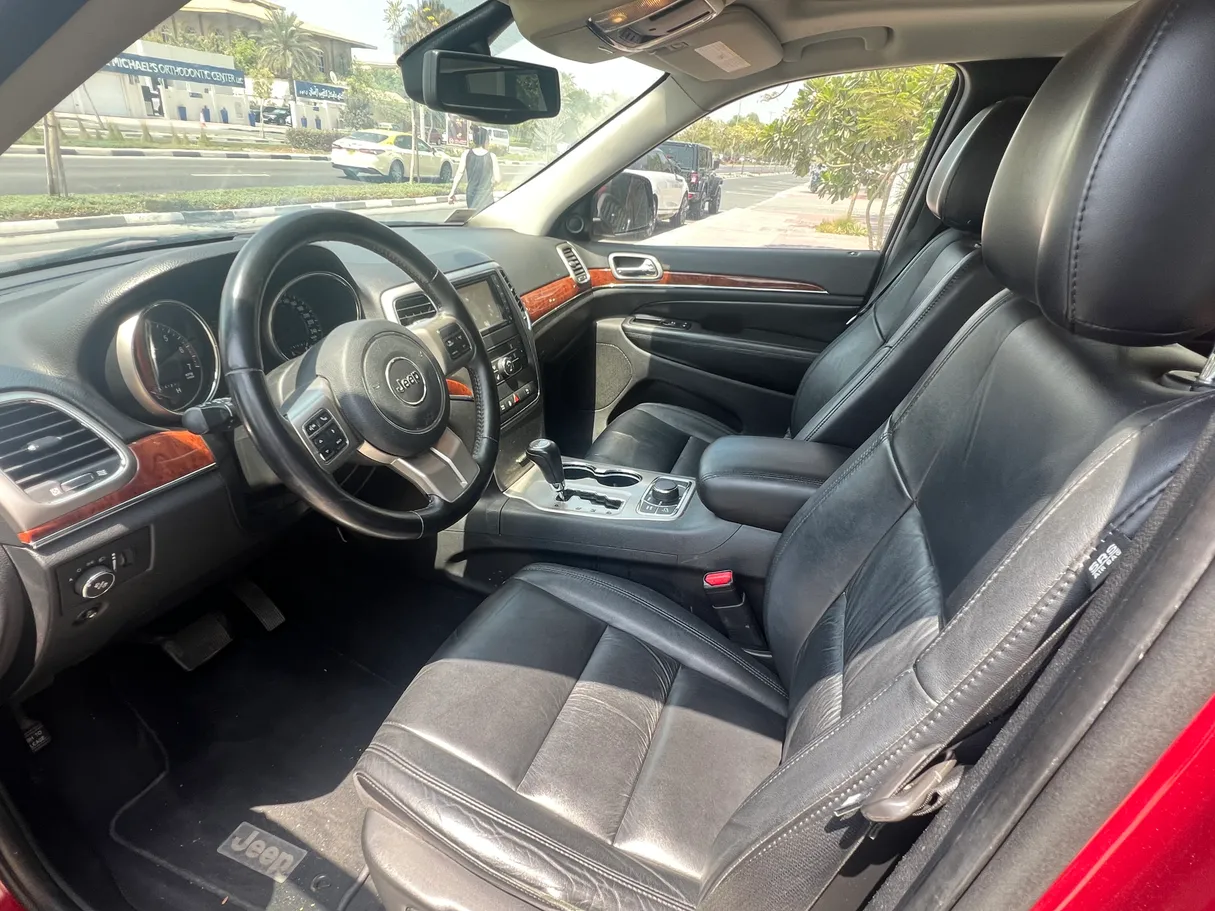 Car image 5