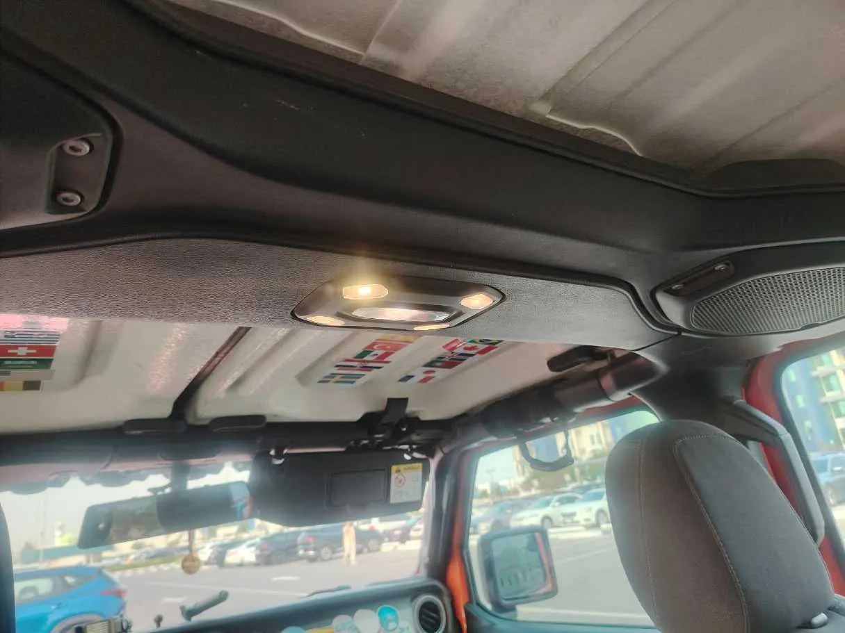 Car image 43
