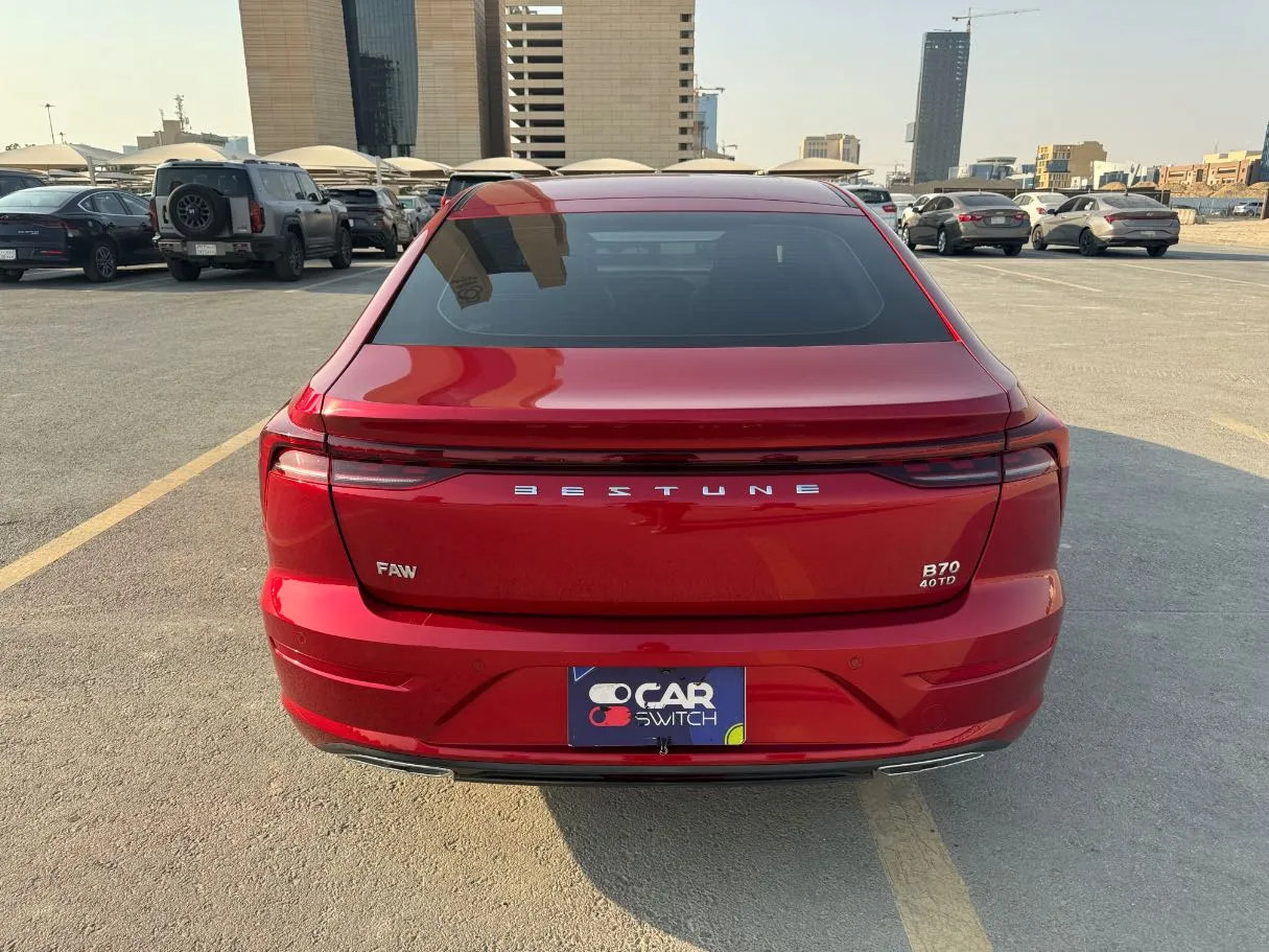 Car image 6