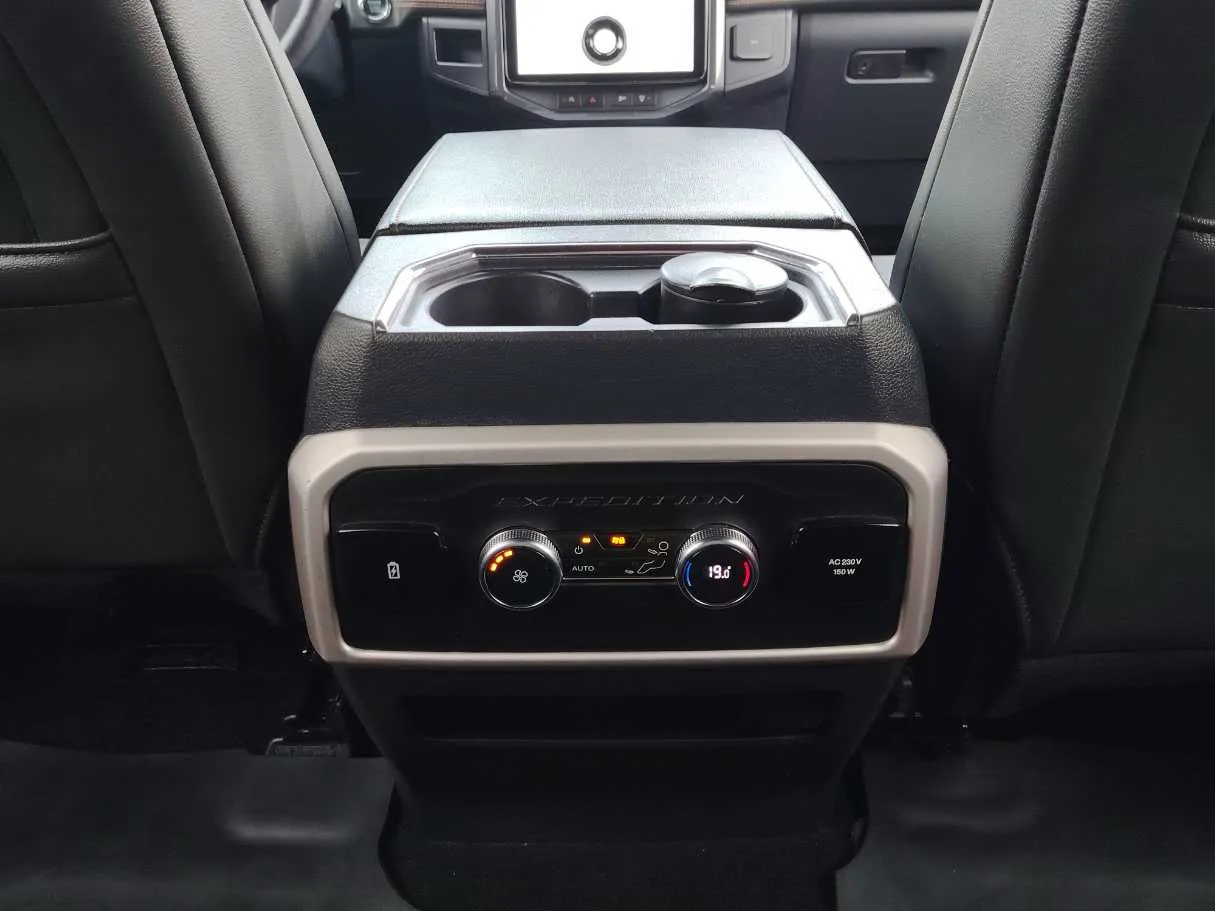 Car image 39