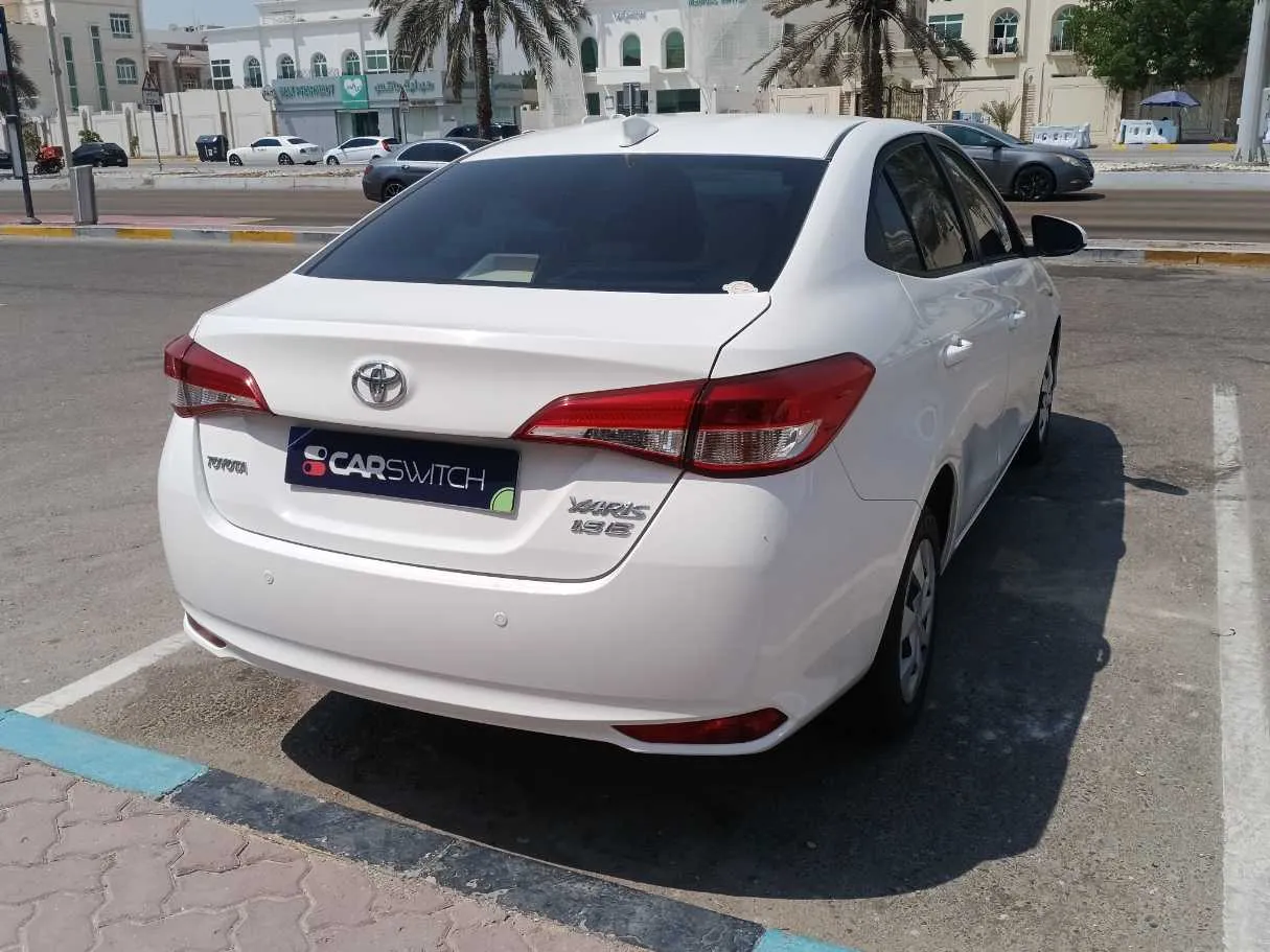 Car image 5