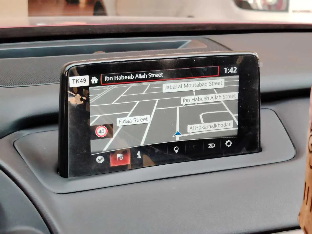 Car image 24