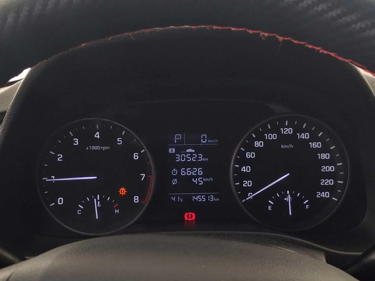 Car image 20
