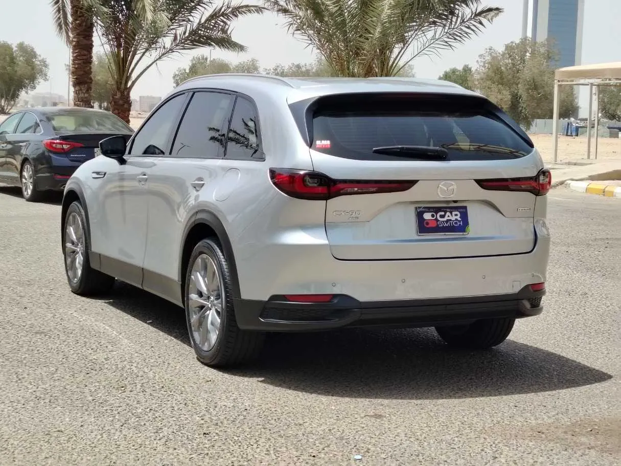 Car image 7