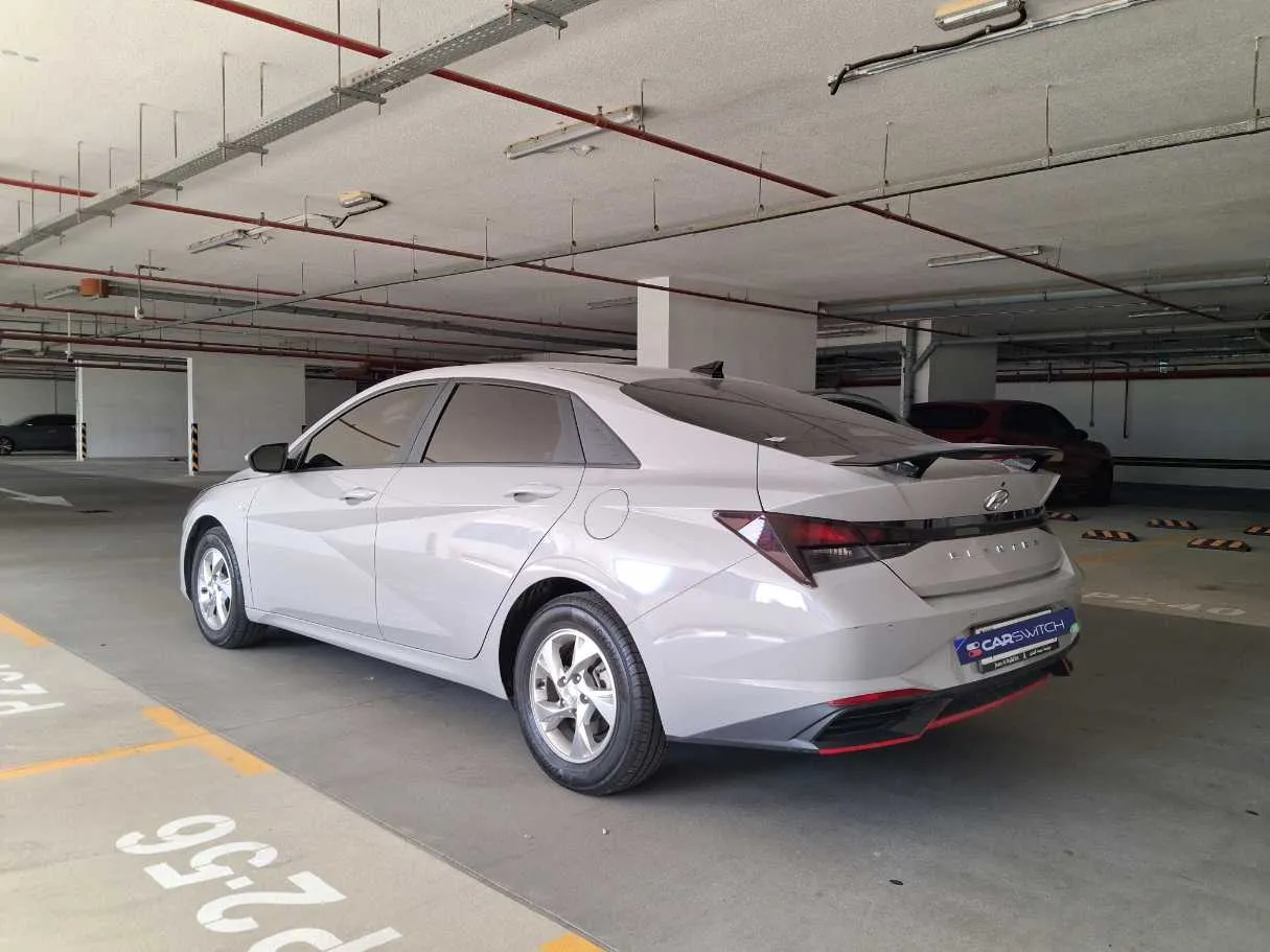 Car image 7