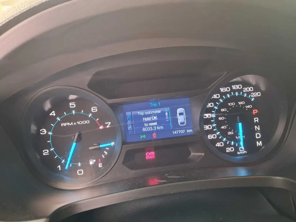 Car image 19