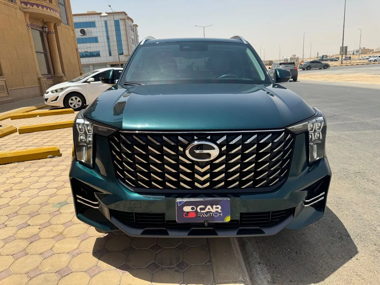 Car image 2