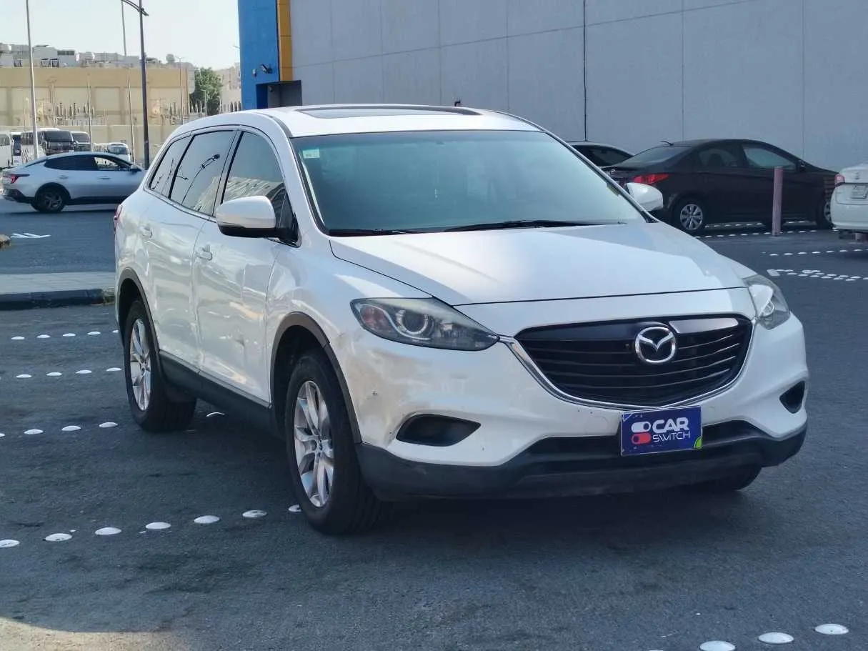 Car image 3