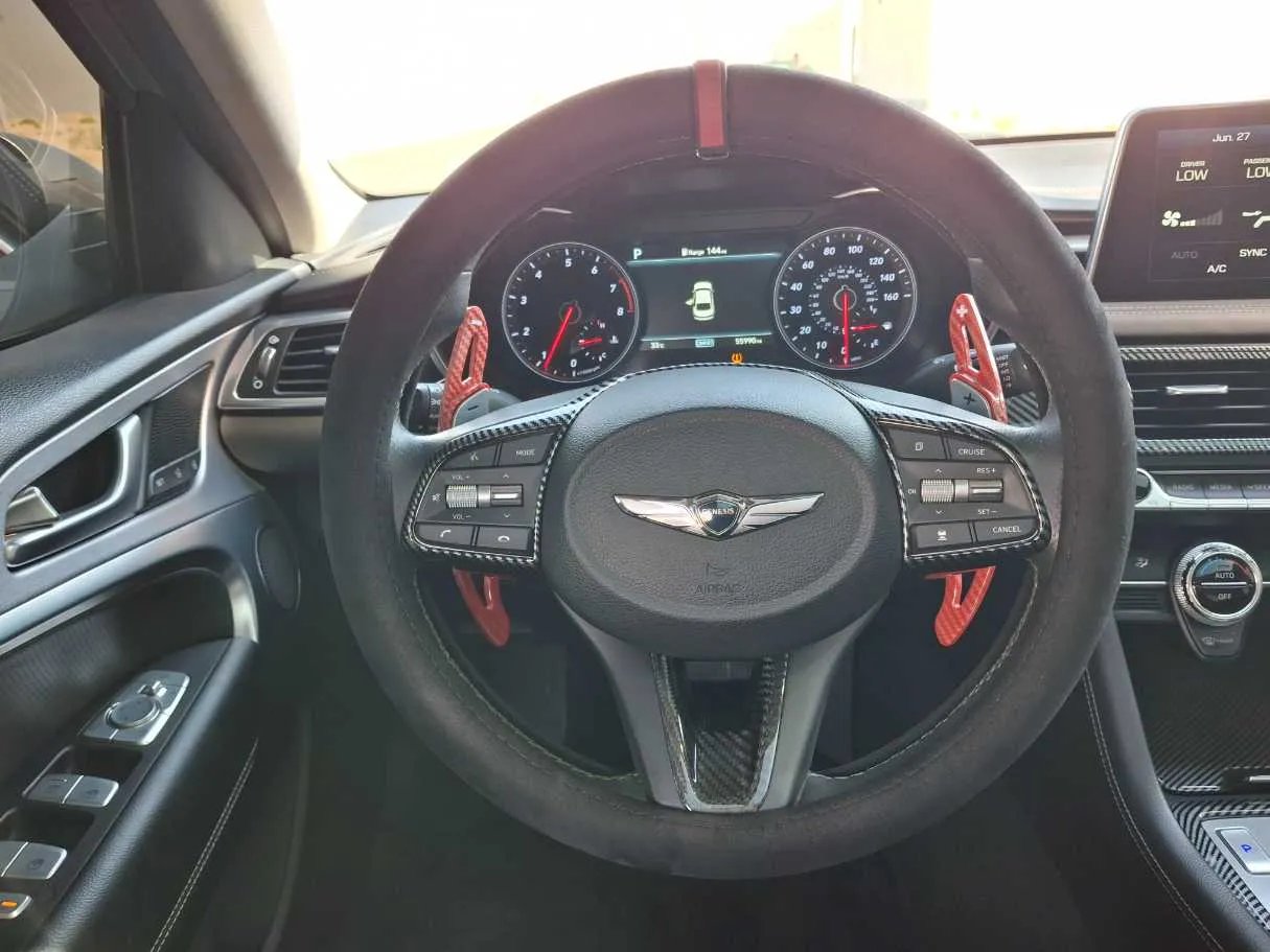 Car image 16