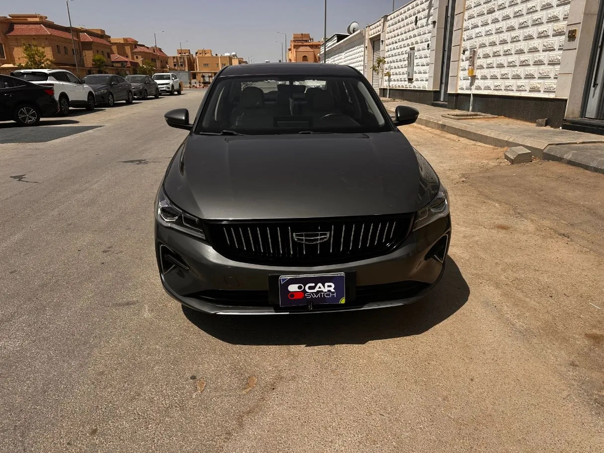 Car image 2