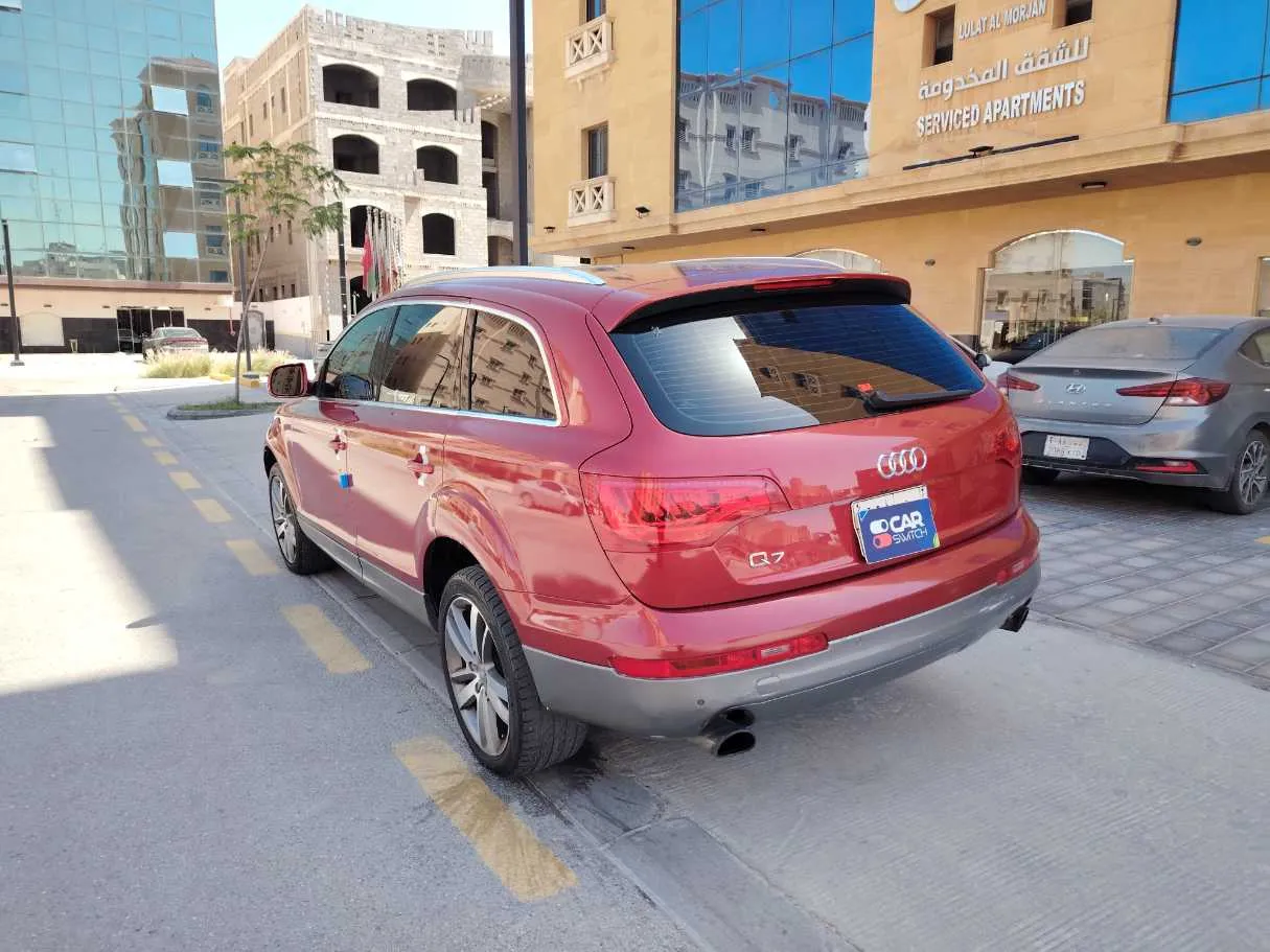 Car image 7
