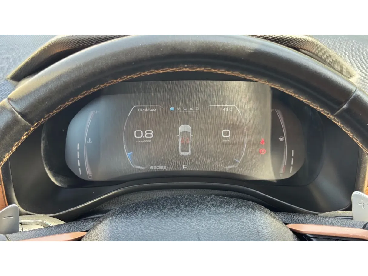 Car image 18