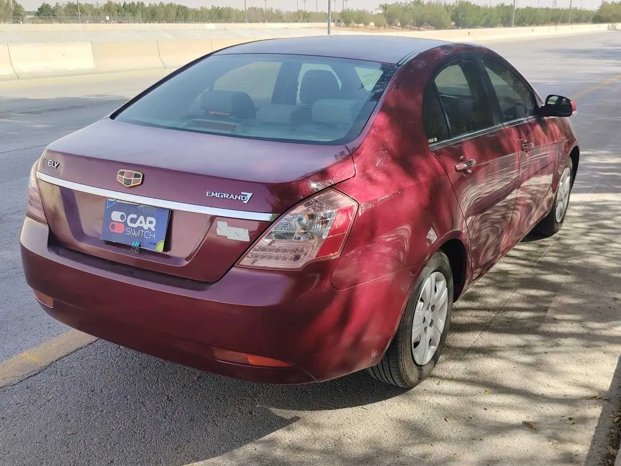 Car image 6