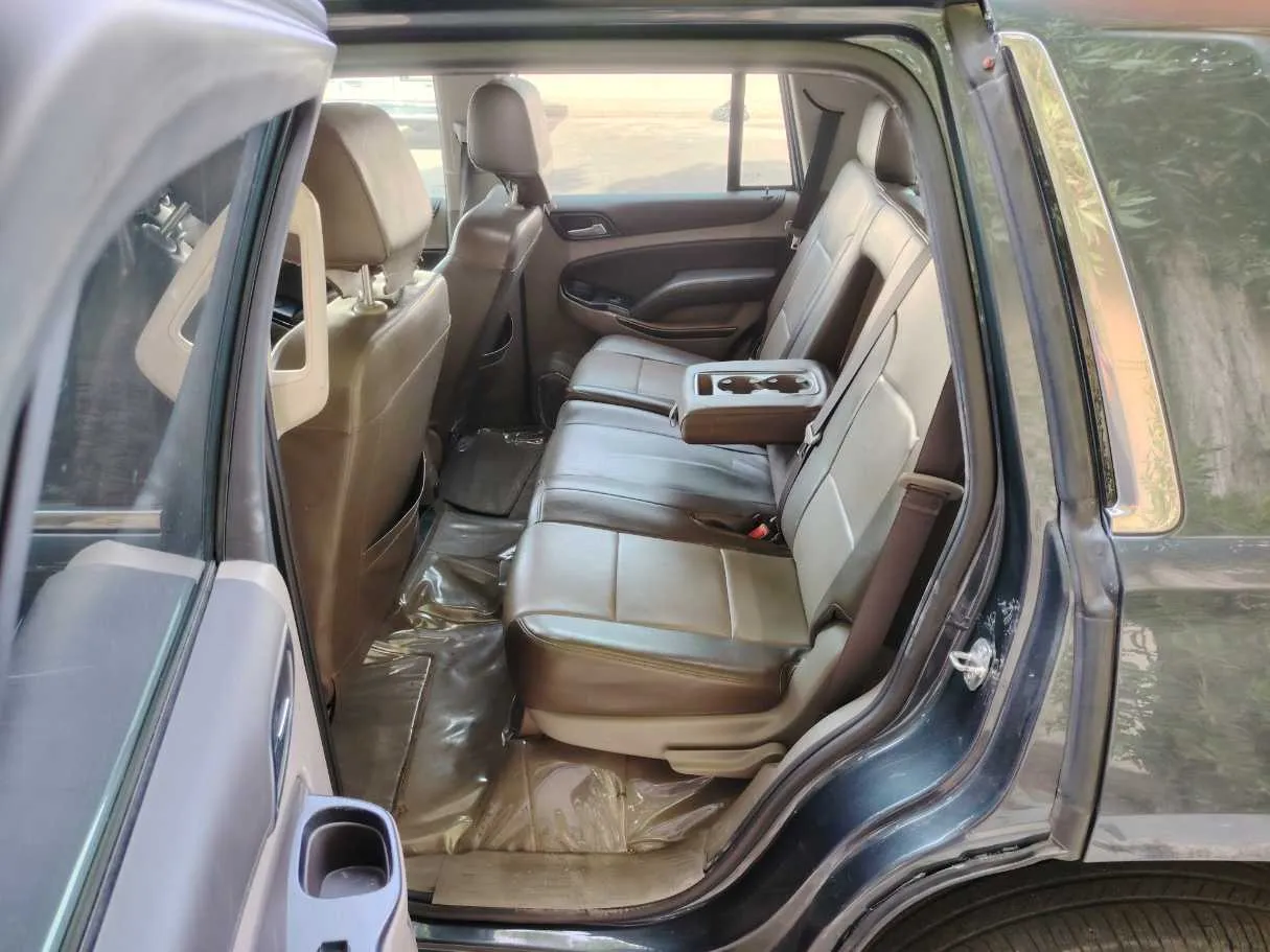 Car image 15