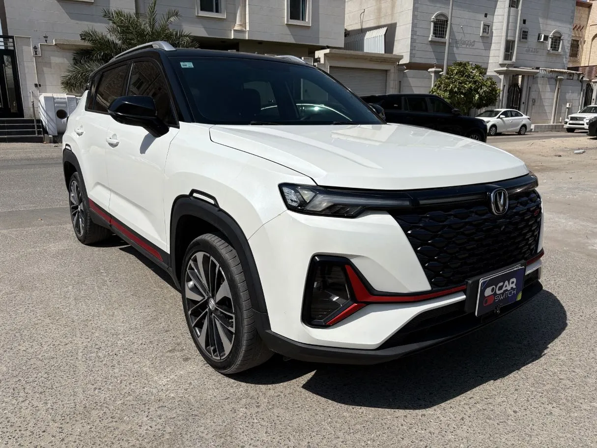Car image 3