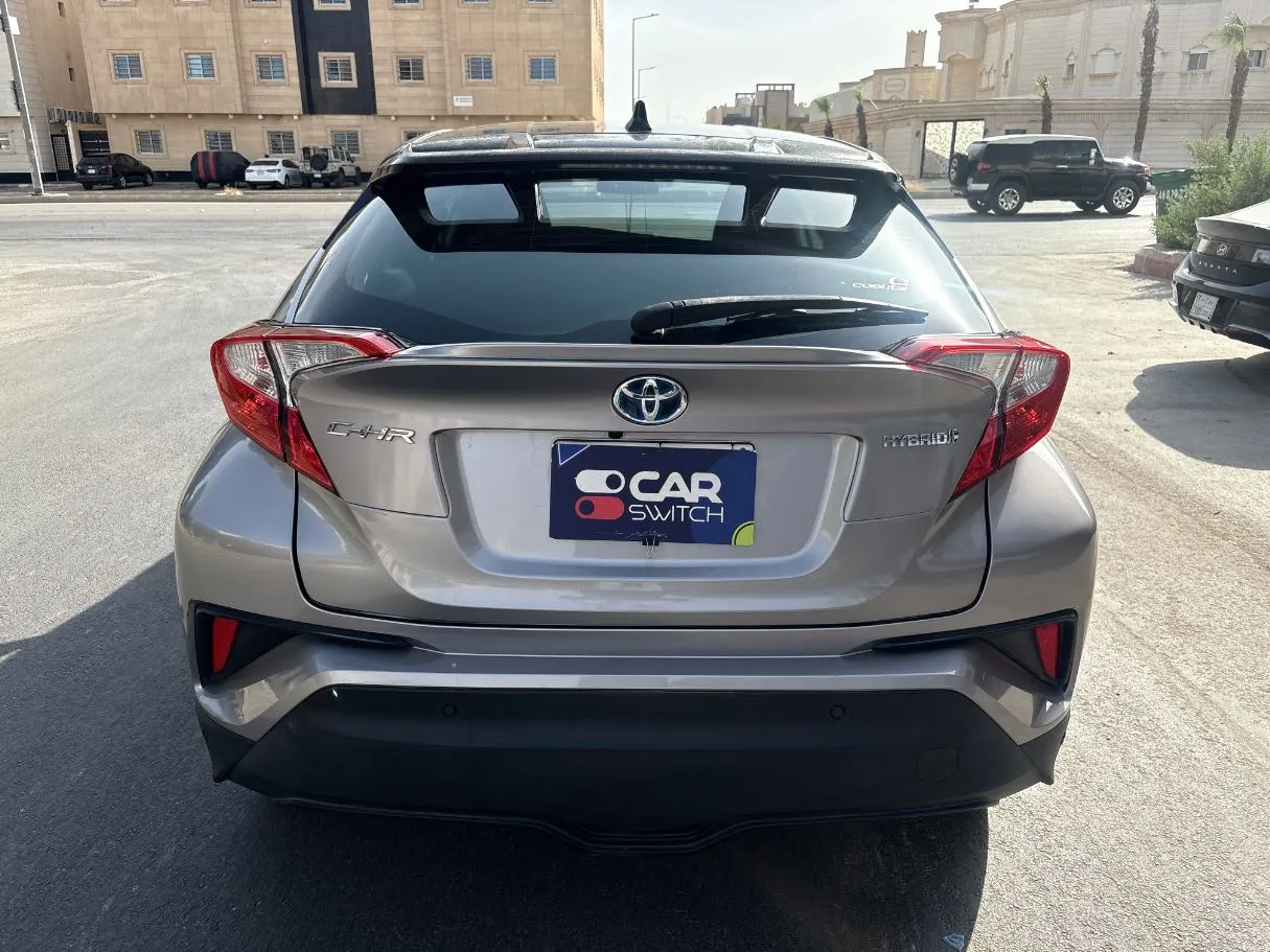 Car image 6