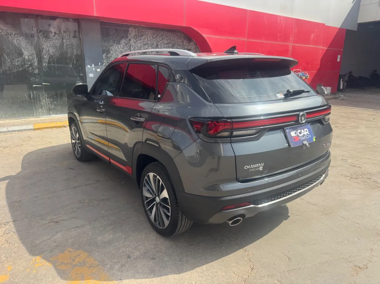 Car image 7