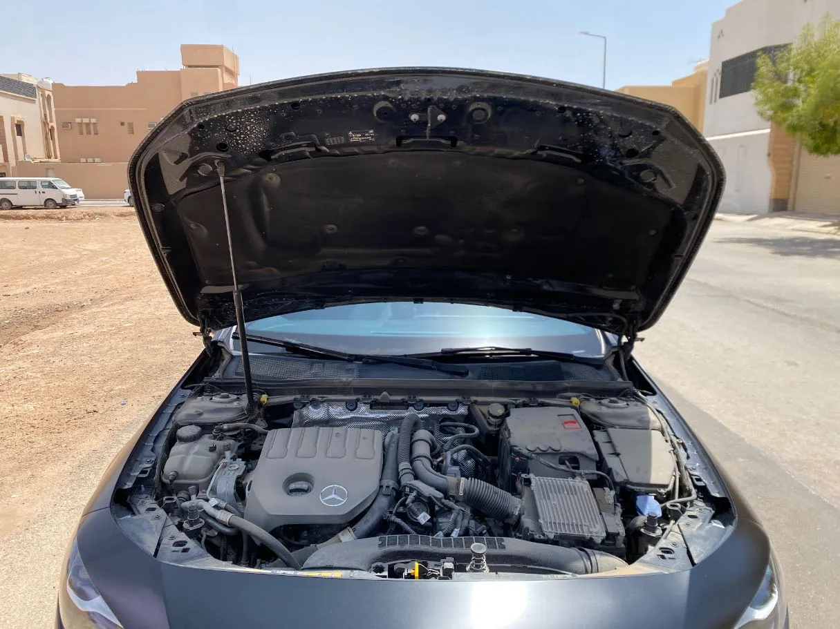 Car image 26