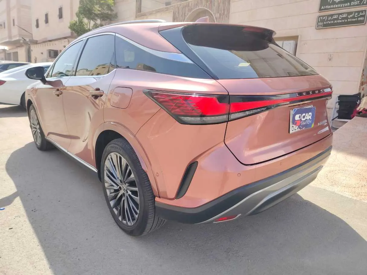 Car image 7