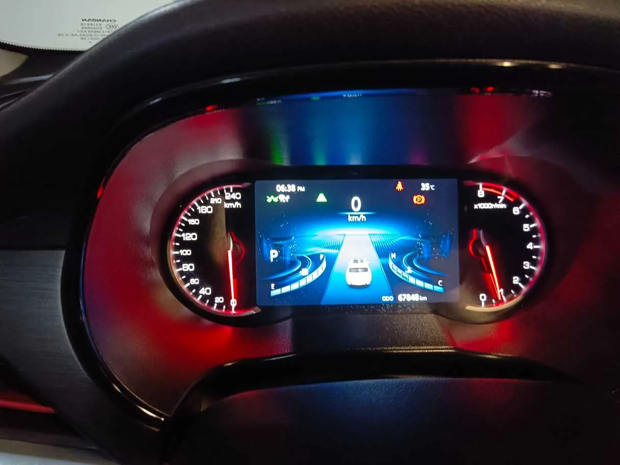 Car image 25