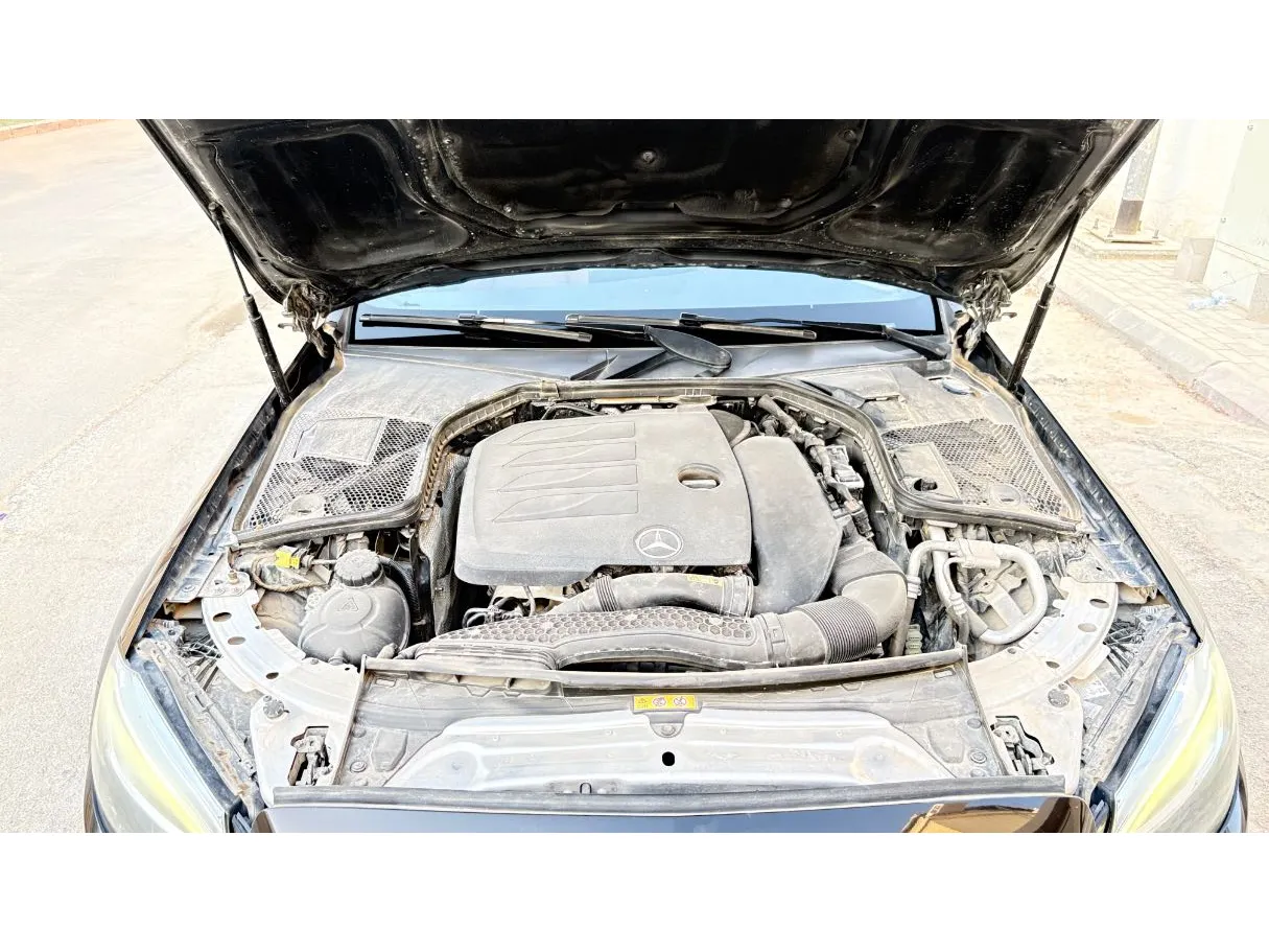 Car image 24