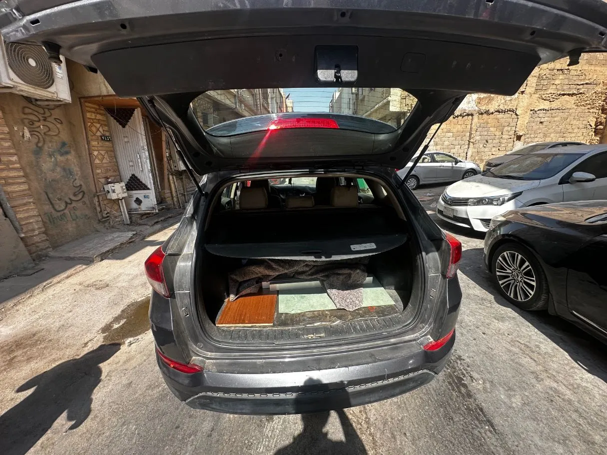 Car image 22