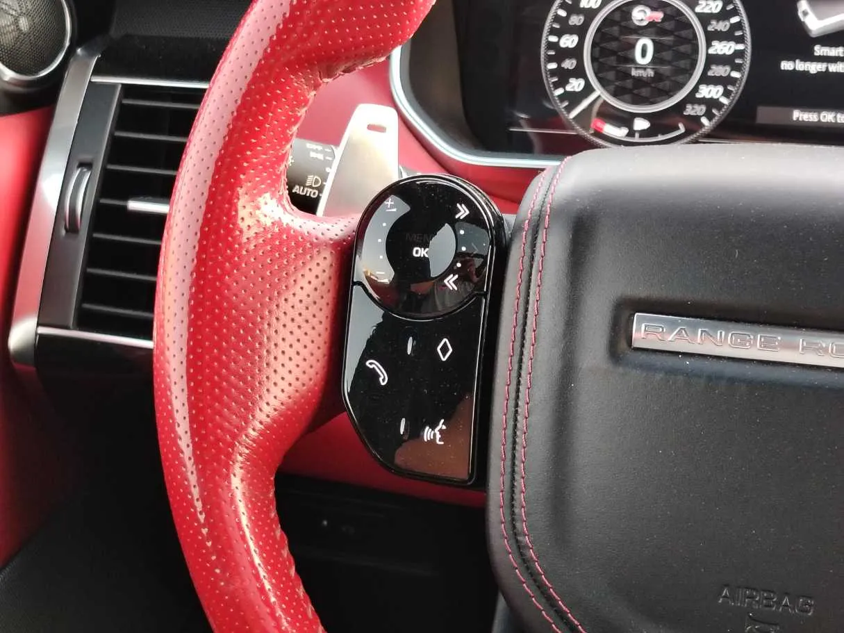 Car image 30