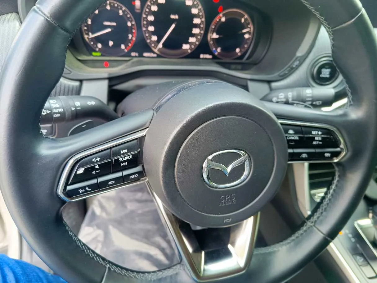 Car image 22