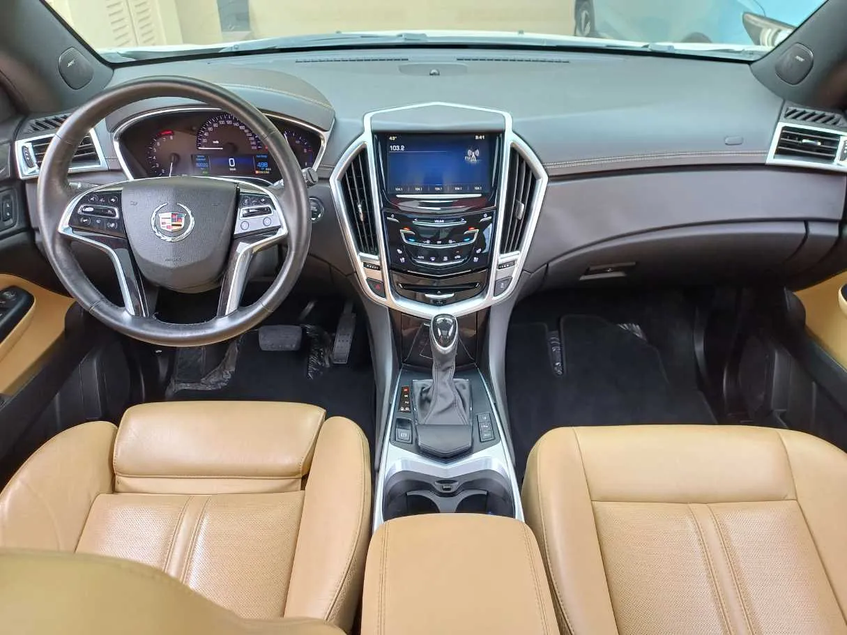 Car image 16