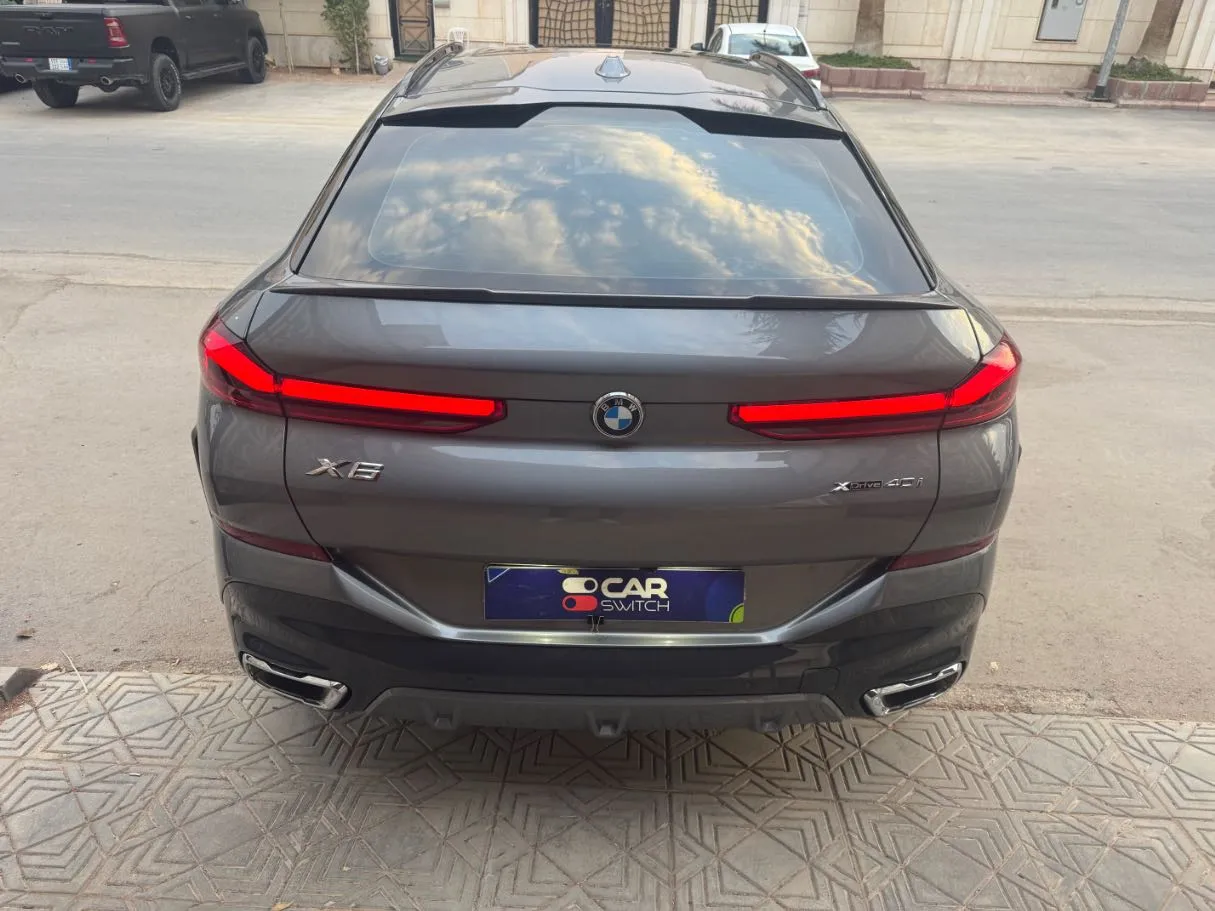 Car image 6
