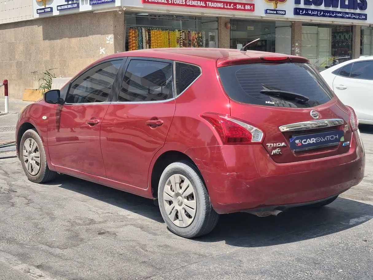 Car image 5