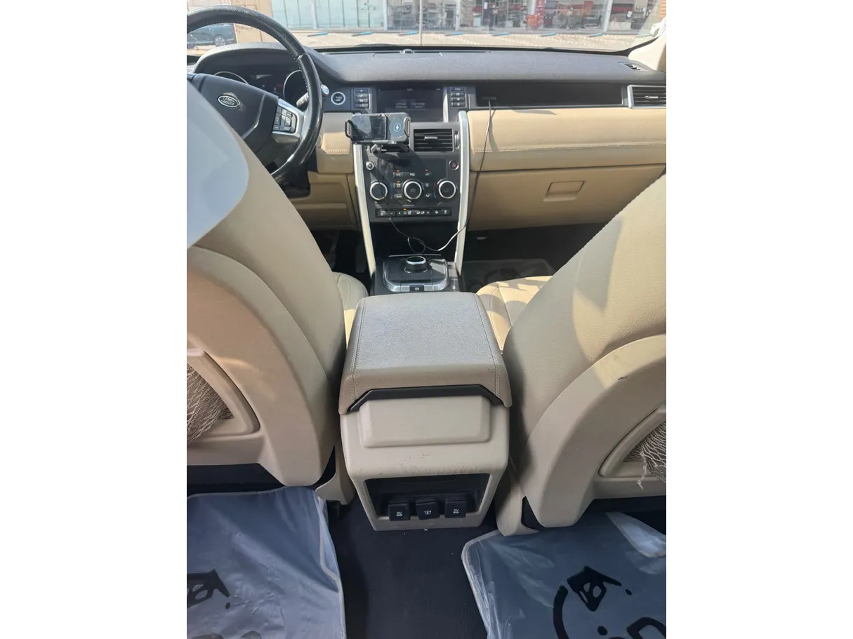 Car image 21