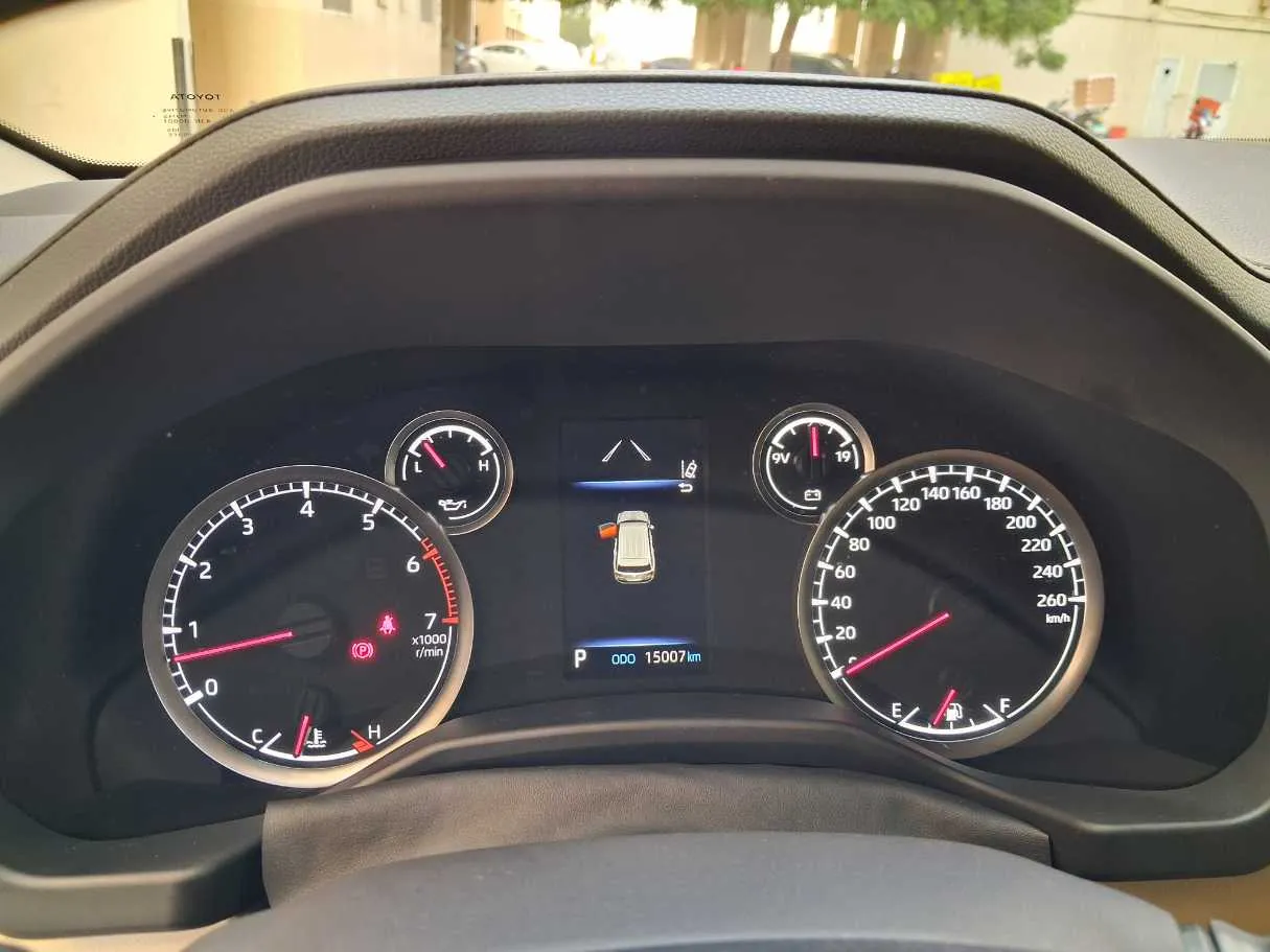 Car image 20