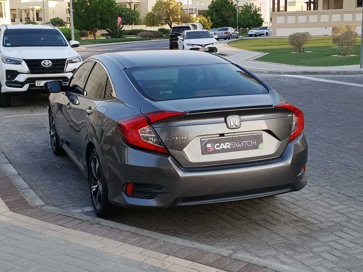 Car image 7
