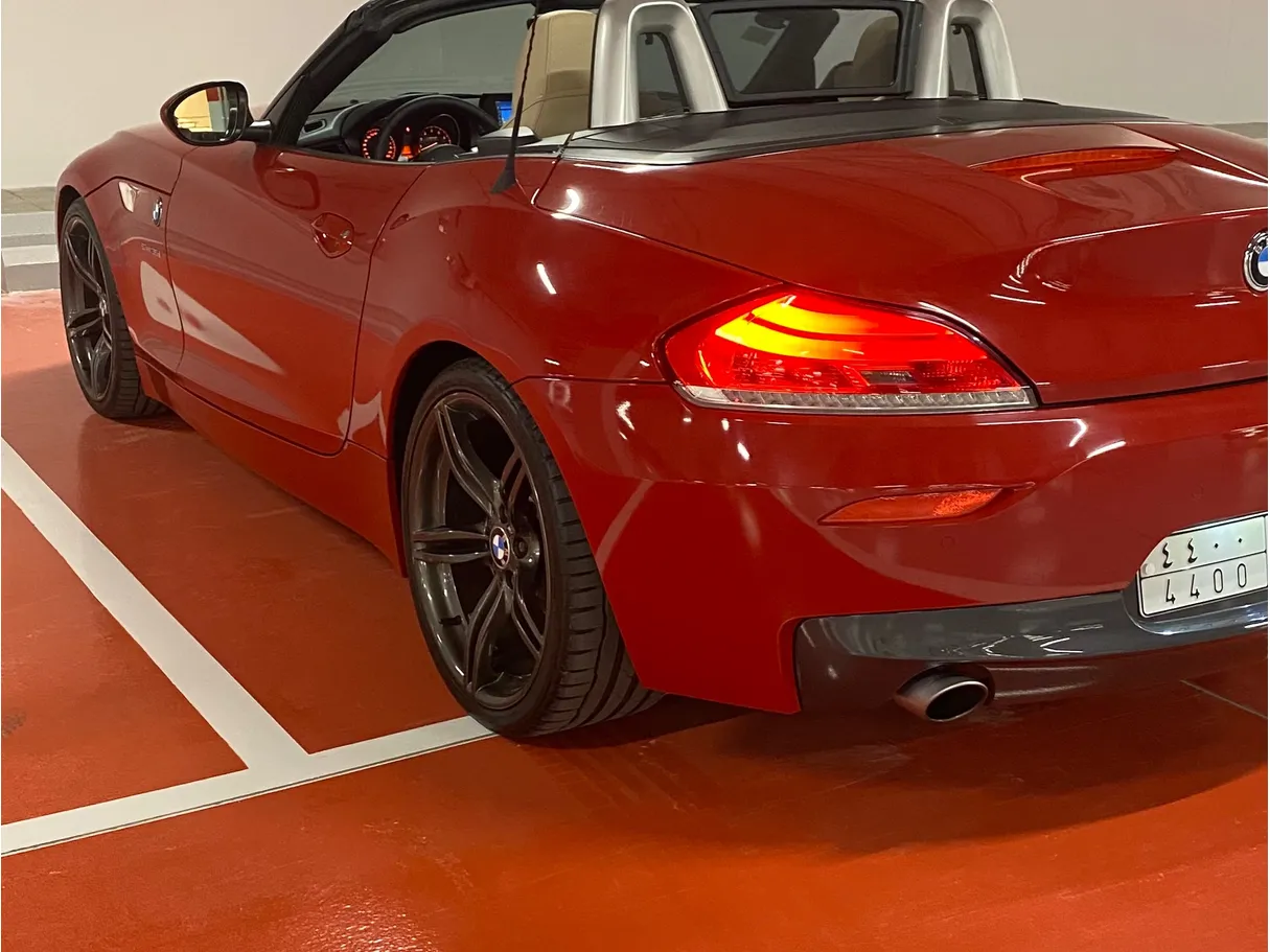 Car image 5