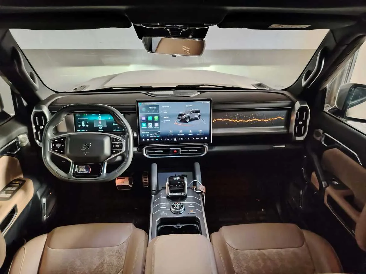 Car image 20