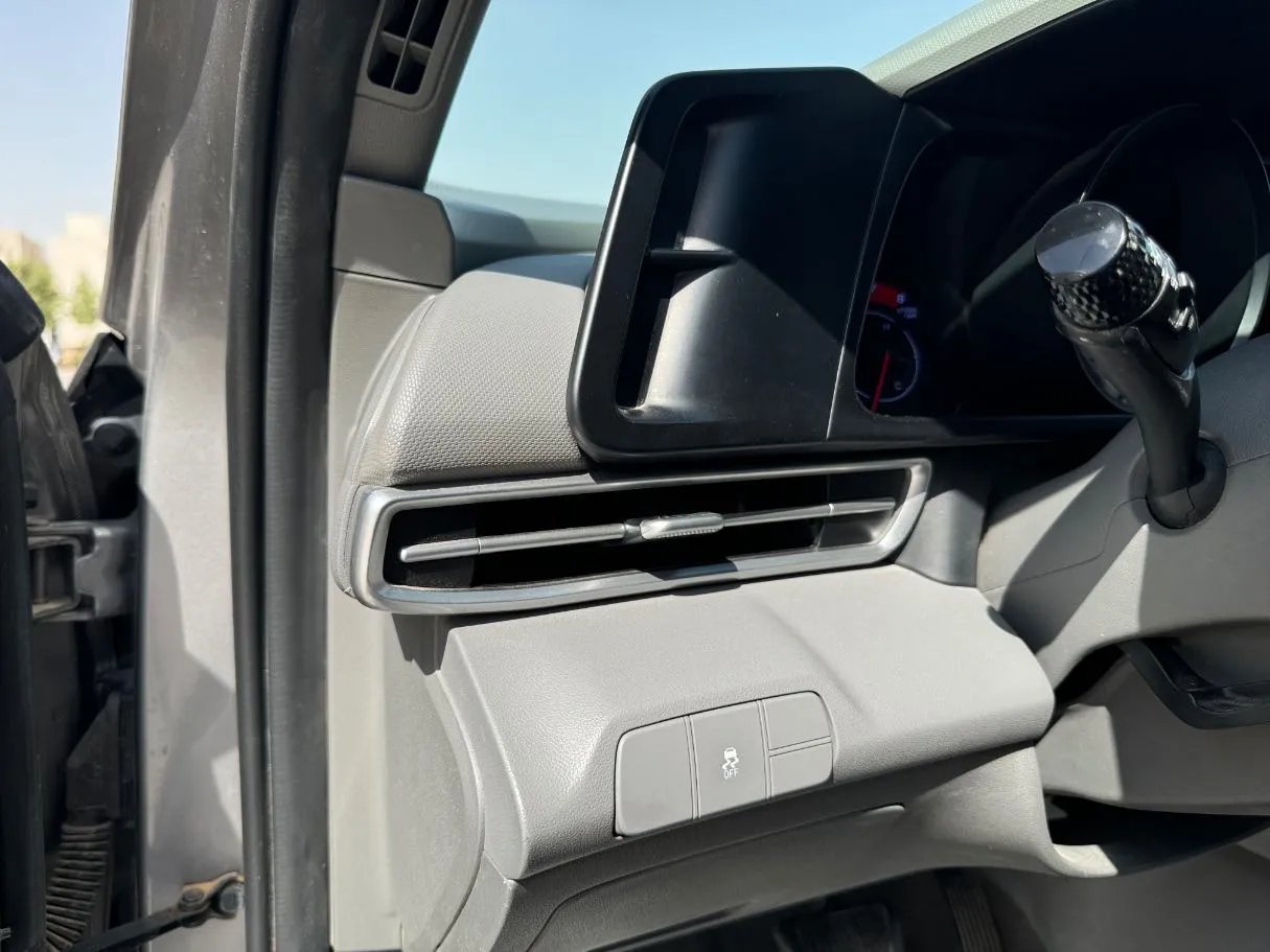 Car image 22