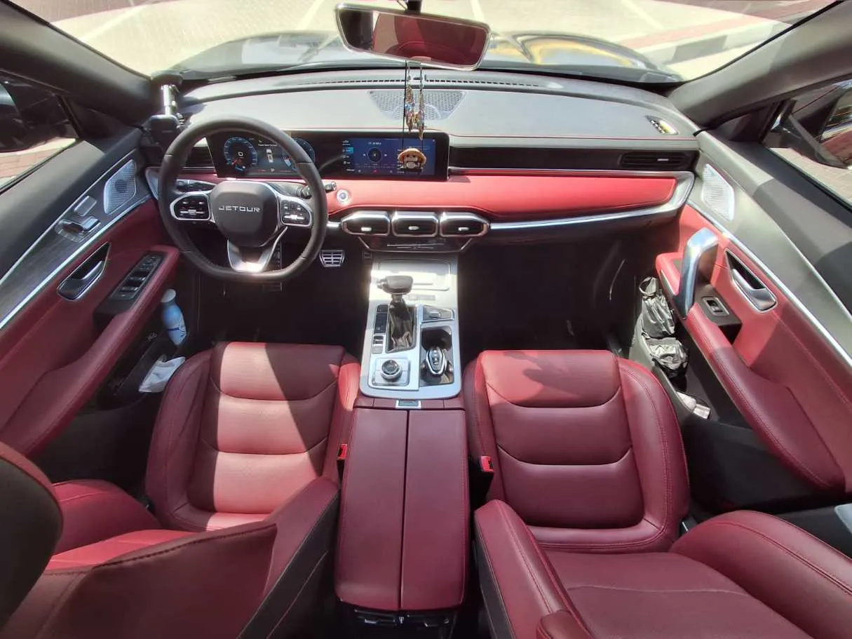 Car image 15